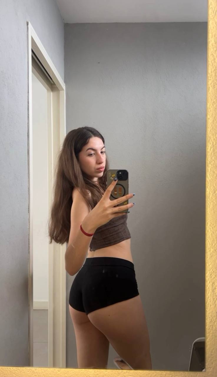 Amber in her underwear in Chelyabinsk