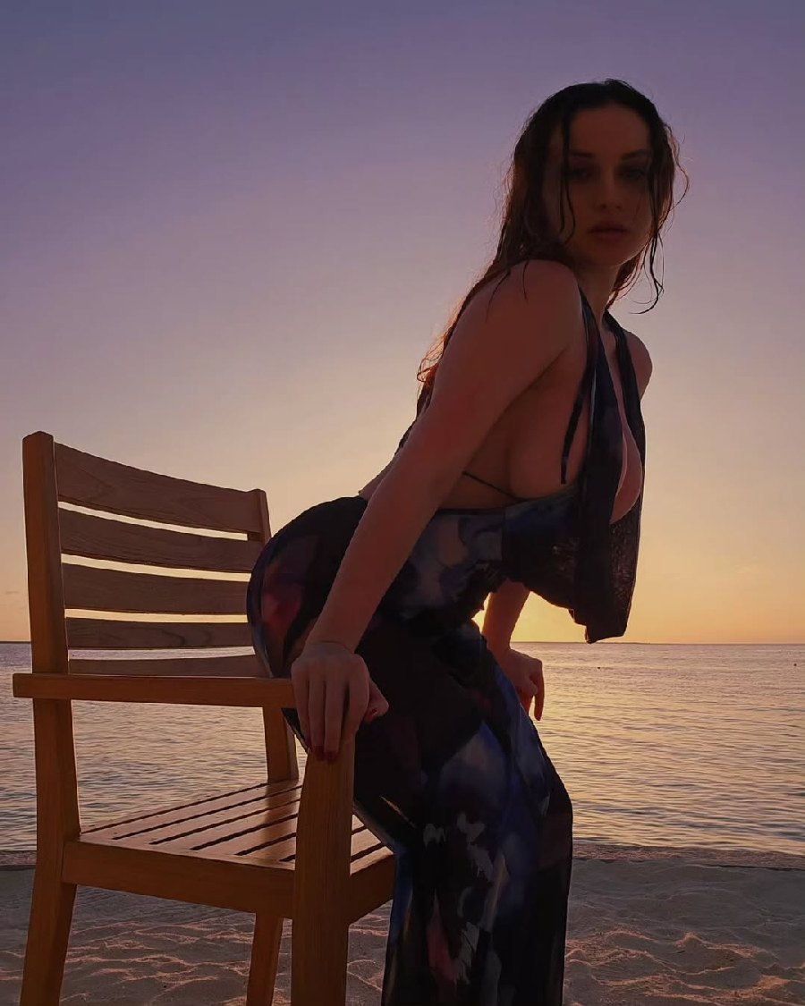 Sexy girl Miranda Faith nude in Chelyabinsk