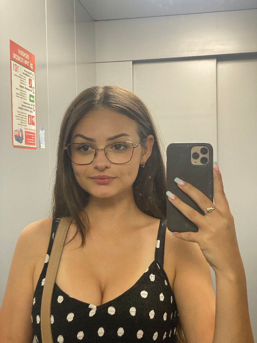 Sexy model Stacy in Chelyabinsk